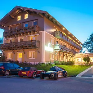 Schlossblick Chiemsee Hotel Prien